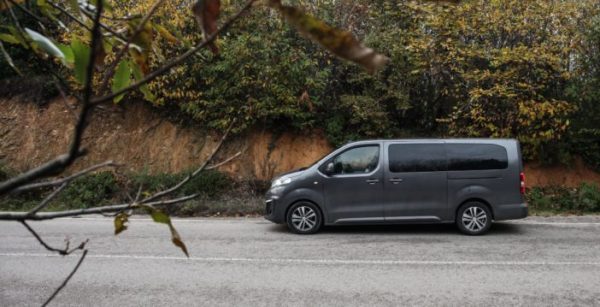 PEUGEOT TRAVELLER