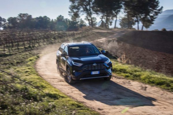 Yeni RAV4