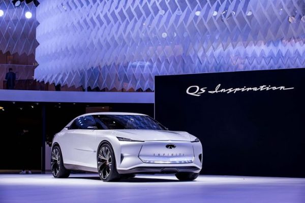 ELEKTRİKLİ INFINITI Qs INSPIRATION