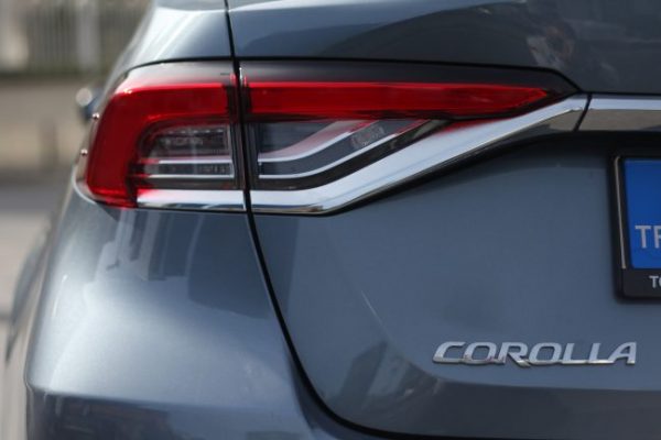 TOYOTA  COROLLA Hibrit