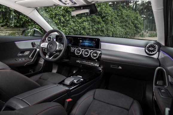 Yeni Mercedes-Benz A-Serisi Sedan içi A Hatchback ile aynı.
