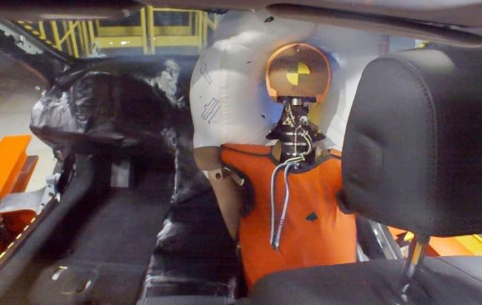 Honda, Autoliv'in yeni nesil hava yastığı ile yolcu tarafında güvenliği arttırıyor