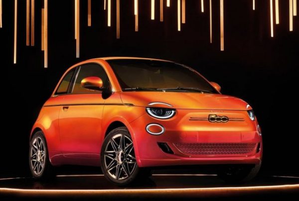 Fiat 500 Bvlgari'den Mai Troppo'nun tasarladığı konsepti